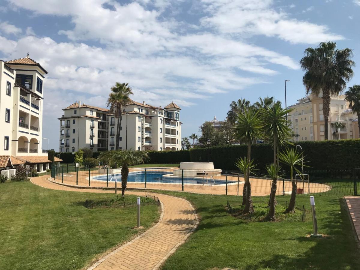 Beautiful Penthouse With Ocean And Marina Views Appartement Isla Canela Buitenkant foto
